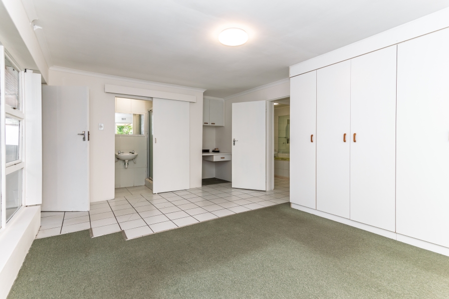 6 Bedroom Property for Sale in Kommetjie Western Cape